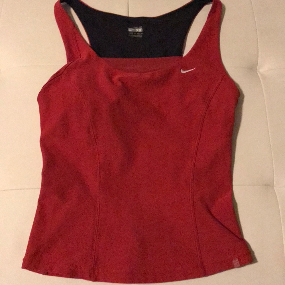 Nike workout top